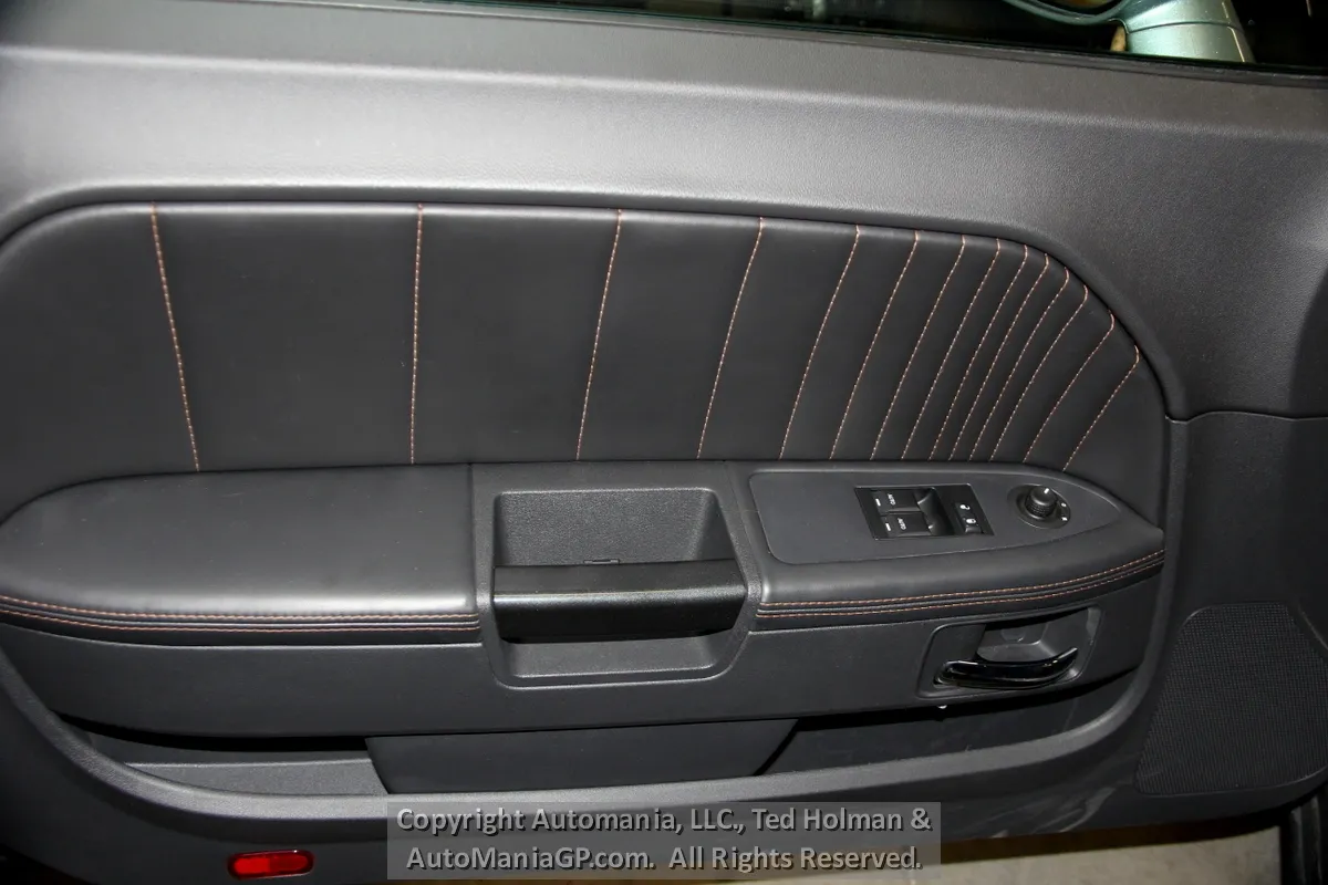 2014 Dodge Challenger - Photo 37