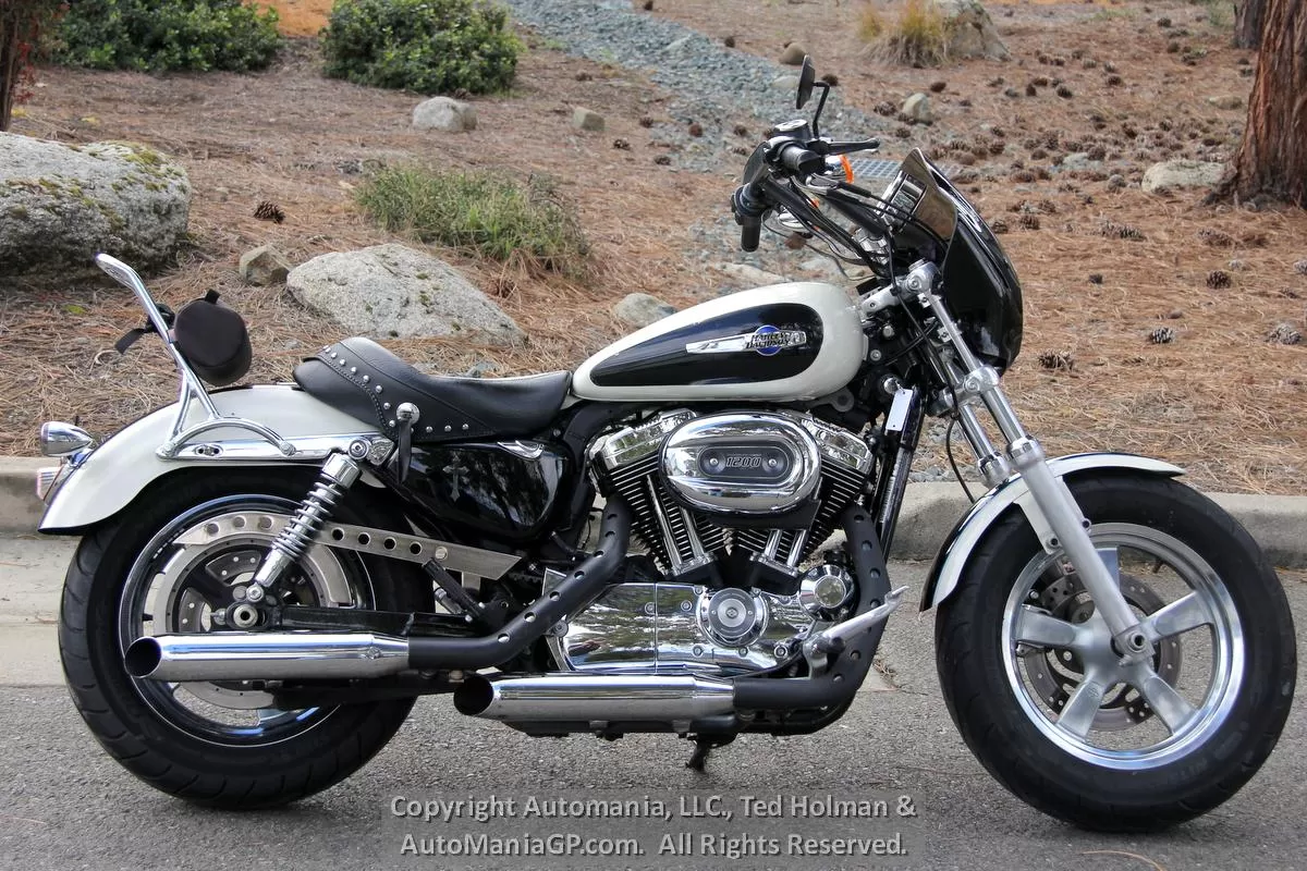 2013 Harley-Davidson Sportster XL1200C  for sale