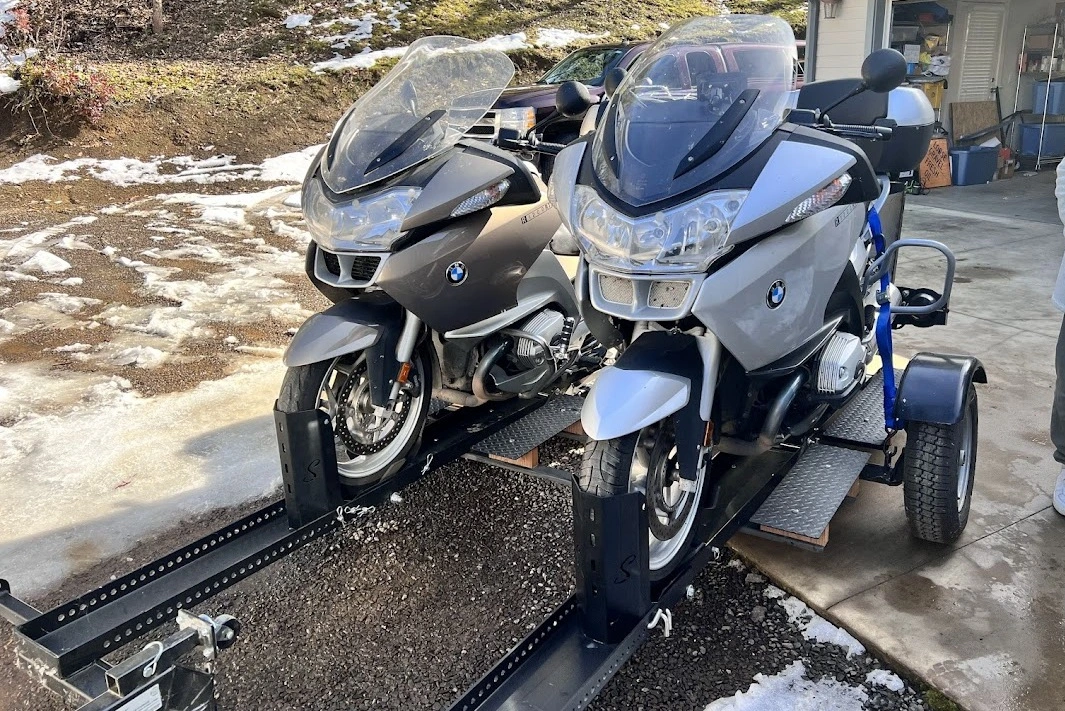 2017 Stinger Folding Motorcycle Trailer Folding Twin Cruiser for sale