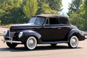 Deluxe Convertible Classic Car for sale
